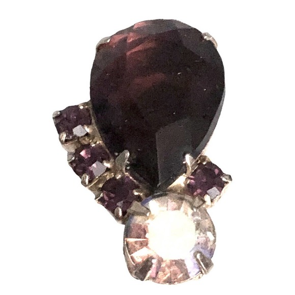 VTG DeLizza & Elster JULIANA Gold Tone Purple Glass Rhinestone Clip Earrings - Picture 8 of 8